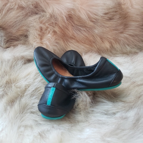 Matte Black Tieks :: size 5 - Picture 5 of 5